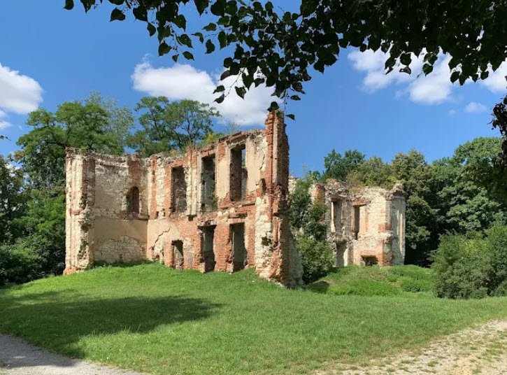 Ruiny Pałacu w Bychawie, Bychawa, Poland, Poland